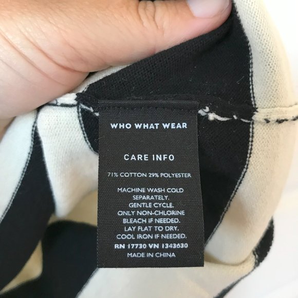 Who What Wear Black and Cream Striped Sweater Women's Size Small - Picture 11 of 12